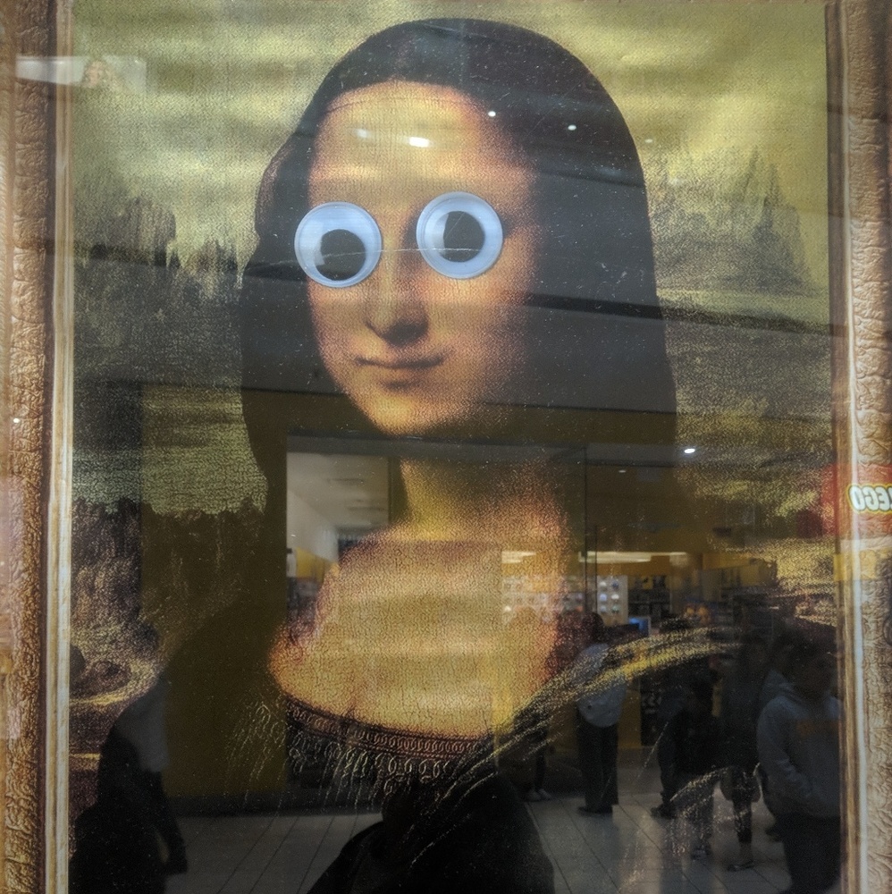 Meet your Posher, Jenovia